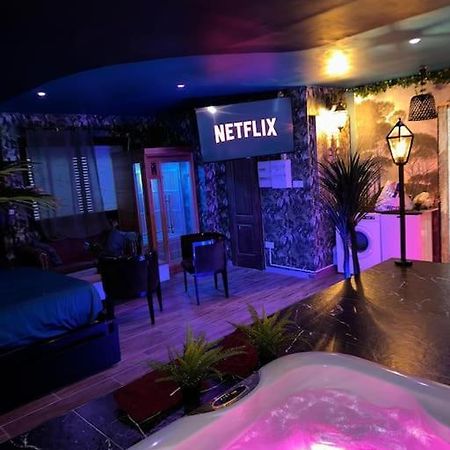 Marbella Logement Privatif -Jacuzzi-Sauna La Valette-du-Var Eksteriør bilde